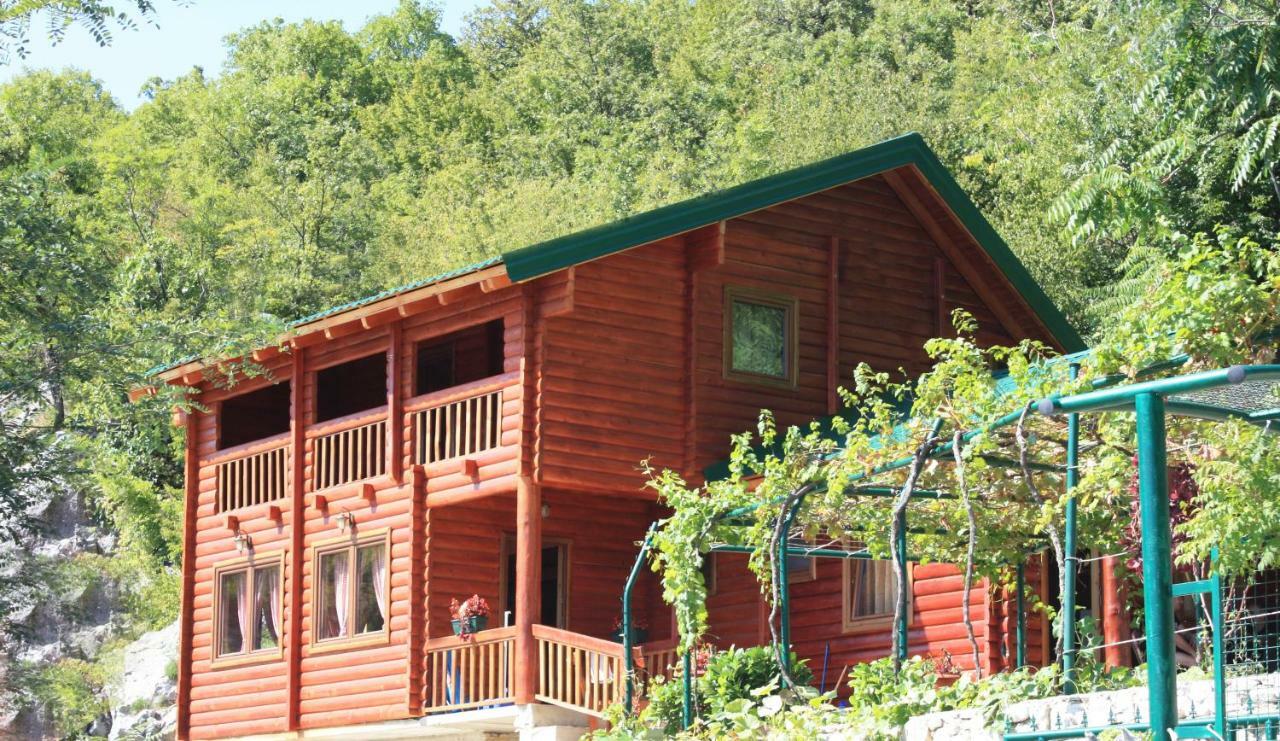 Holiday Village Ostrog Nikšić Exterior foto